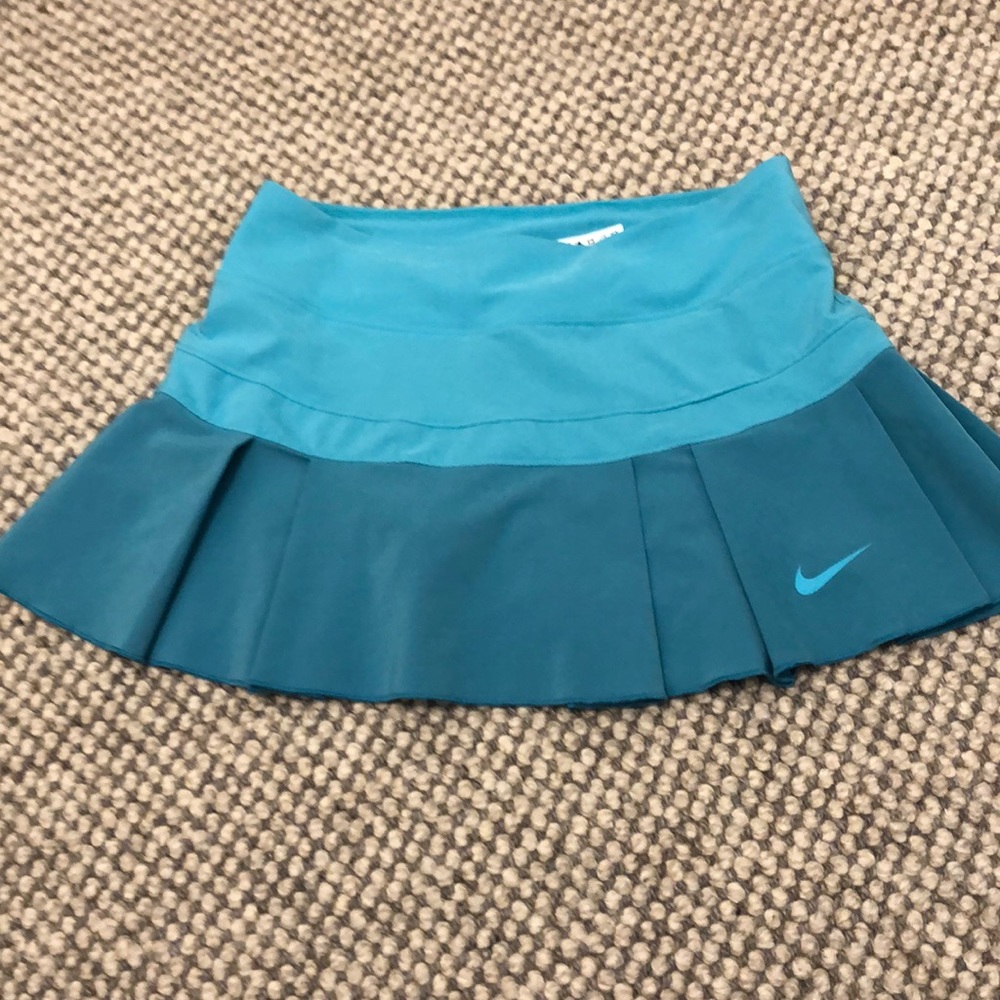 Blue pleated tennis skirt